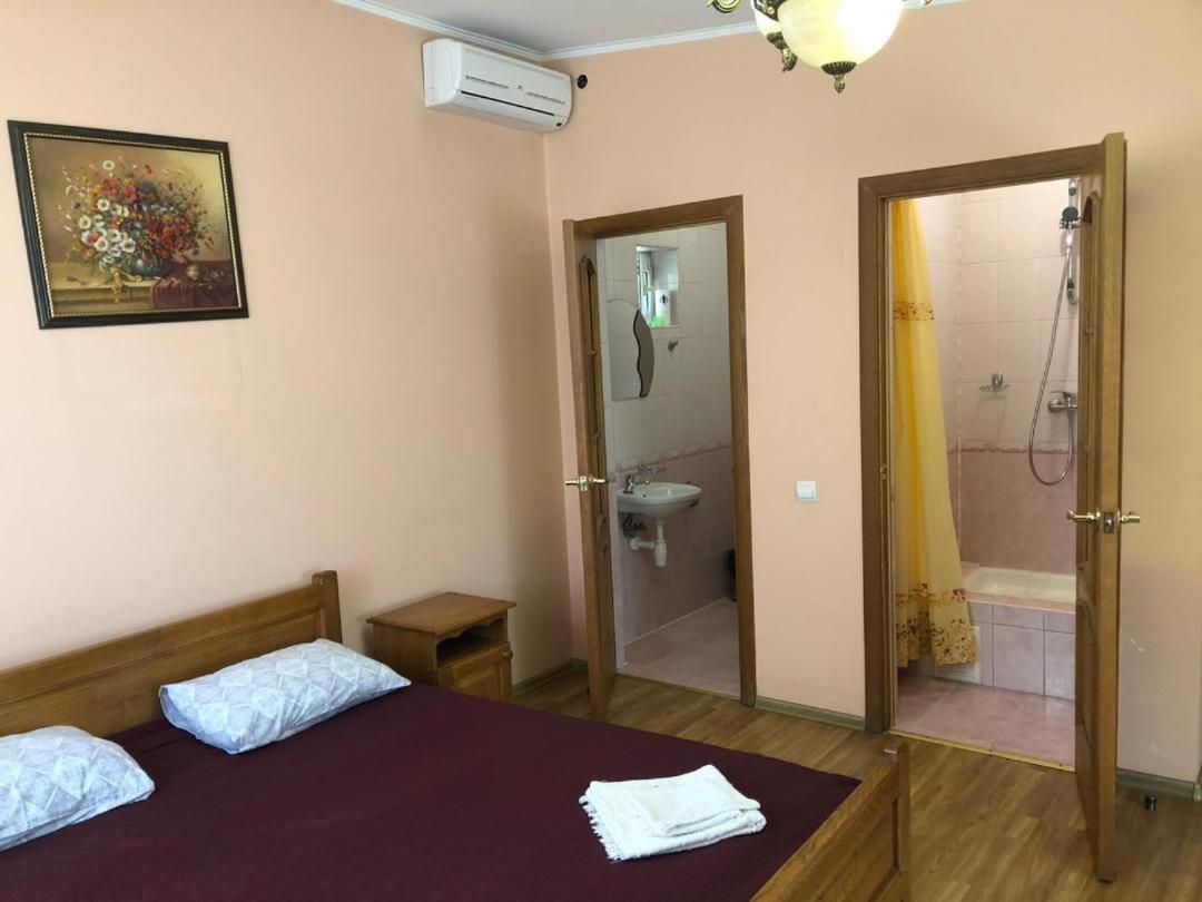 Hotel Nikolet Mukačevo Exteriér fotografie
