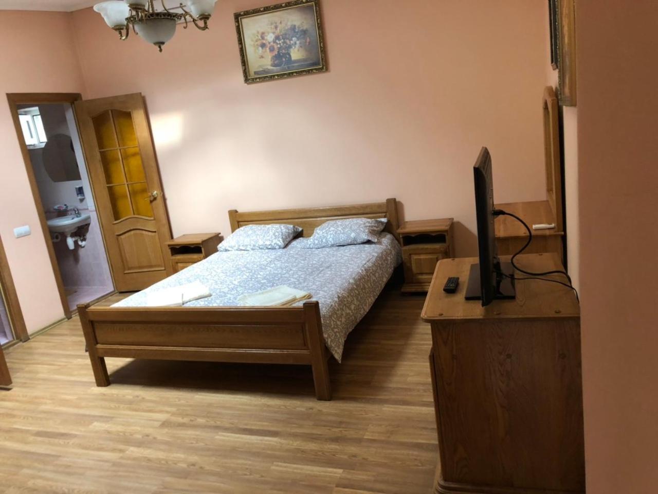 Hotel Nikolet Mukačevo Exteriér fotografie